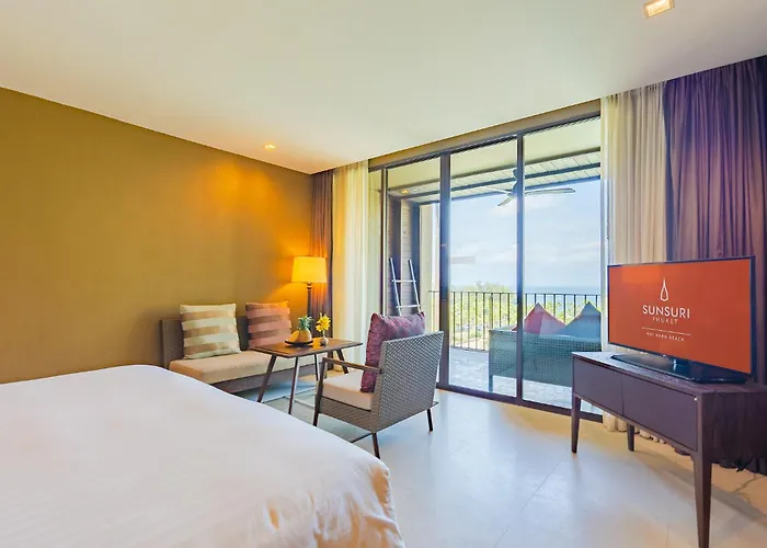 Sunsuri Phuket Resort, Nai Harn Beach